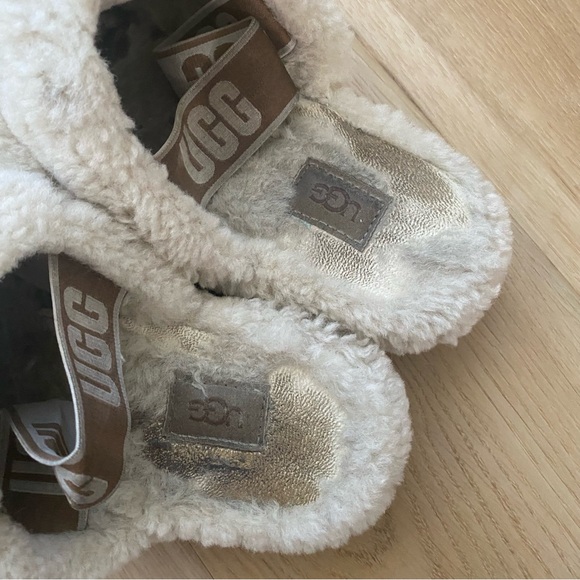 UGG FLUFF YEAH PLATFORM SLIPPERS - Picture 7 of 9